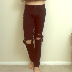 ⚡️ MENS ⚡️ ONE OF A KIND Knee Rips Black Skinnies